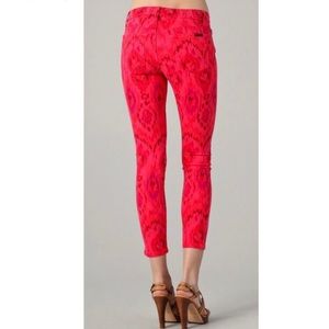 Joe’s Jeans size 28 High Water Fit